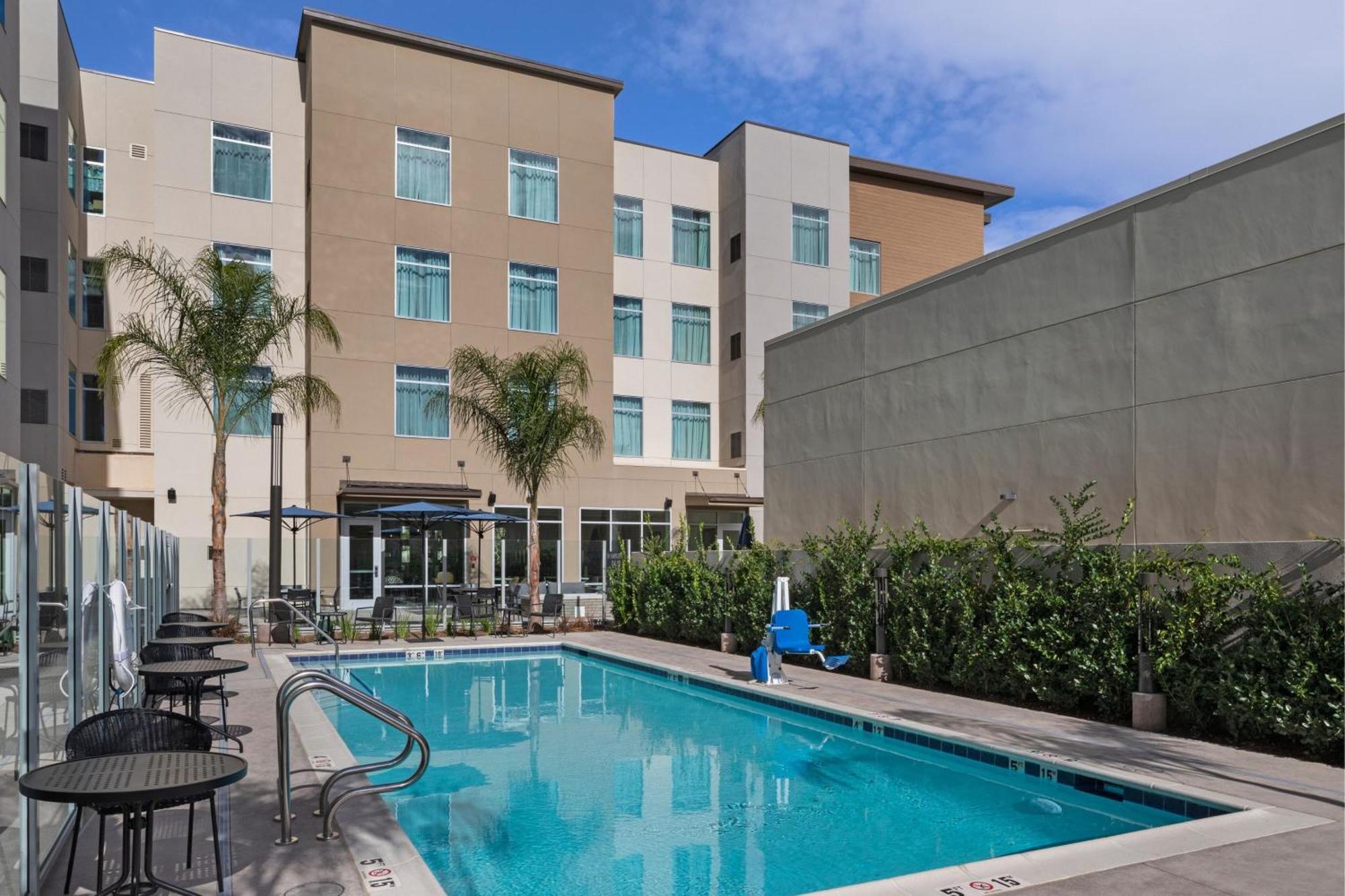 Residence Inn By Marriott Chatsworth Los Angeles Exterior photo