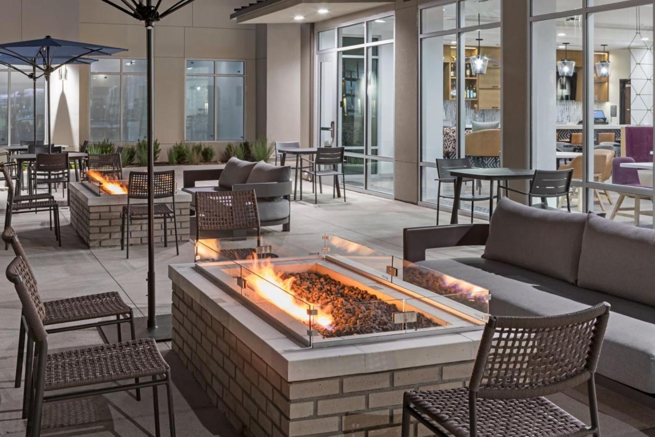Residence Inn By Marriott Chatsworth Los Angeles Exterior photo